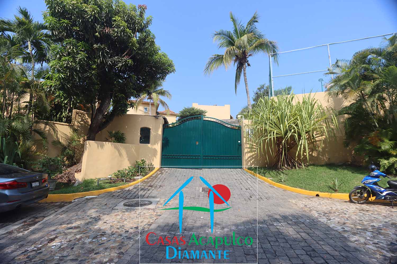 Los Celajes - Acceso principal 1 Los Celajes - Acceso principal 1